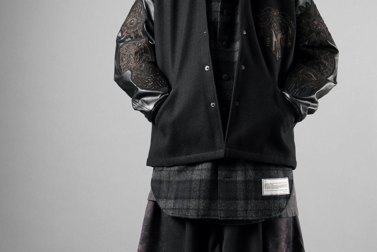 STYLING｜MELTON COACH JACKET BLACK - beauty:beast. – LOOM OSAKA