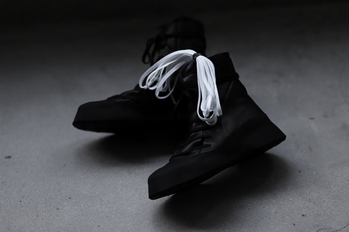 Pick Up Item - Sneaker-Boots | Leon Emanuel Blanck.