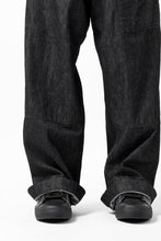 Load image into Gallery viewer, sus-sous trousers MK-1 / 11.5oz supima silket denim (BLACK)