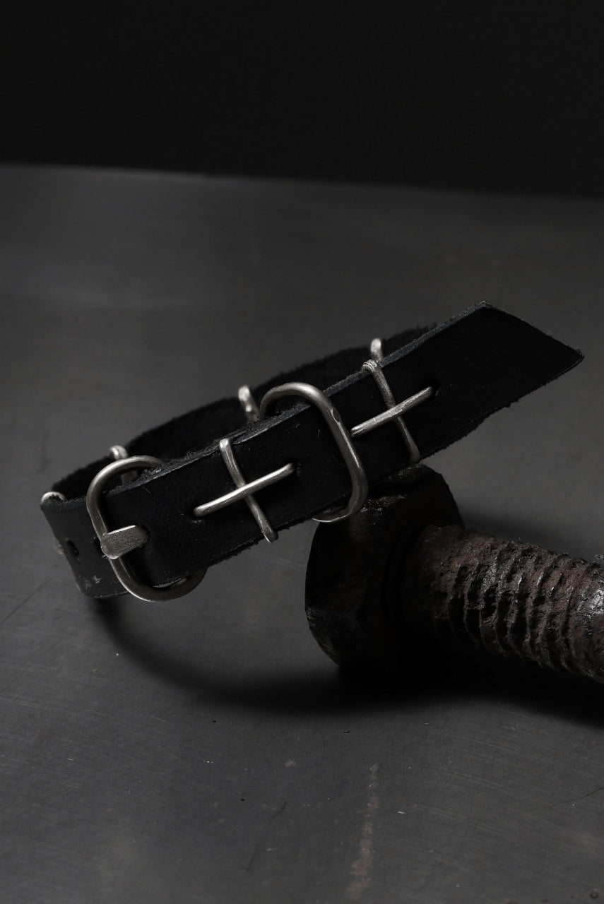 画像をギャラリービューアに読み込む, m.a+ thin silver cross studded wrist band / A-F2BL1/GR2,0 (BLACK)