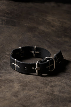 画像をギャラリービューアに読み込む, m.a+ thin silver cross studded wrist band / A-F2BL1 GR2,0 (BLACK)