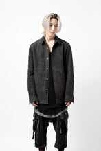 画像をギャラリービューアに読み込む, ISAMU KATAYAMA BACKLASH REVERSE LEATHER SHIRT / DOUBLE DYED - JP WET WHITE CALF (GREY)