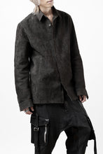 Load image into Gallery viewer, ISAMU KATAYAMA BACKLASH REVERSE LEATHER SHIRT / DOUBLE DYED - JP WET WHITE CALF (GREY)
