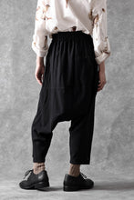 画像をギャラリービューアに読み込む, Aleksandr Manamis excluive A Shape Ruffle Edge Pant (BLACK)