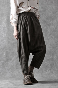 画像をギャラリービューアに読み込む, Aleksandr Manamis A Shape Ruffle Edge Pant (STRIPES)