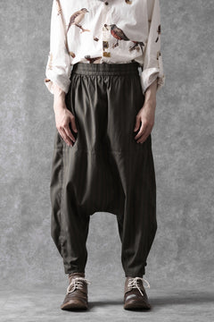 画像をギャラリービューアに読み込む, Aleksandr Manamis A Shape Ruffle Edge Pant (STRIPES)
