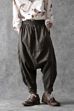 画像をギャラリービューアに読み込む, Aleksandr Manamis A Shape Ruffle Edge Pant (STRIPES)