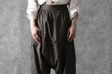 画像をギャラリービューアに読み込む, Aleksandr Manamis A Shape Ruffle Edge Pant (STRIPES)