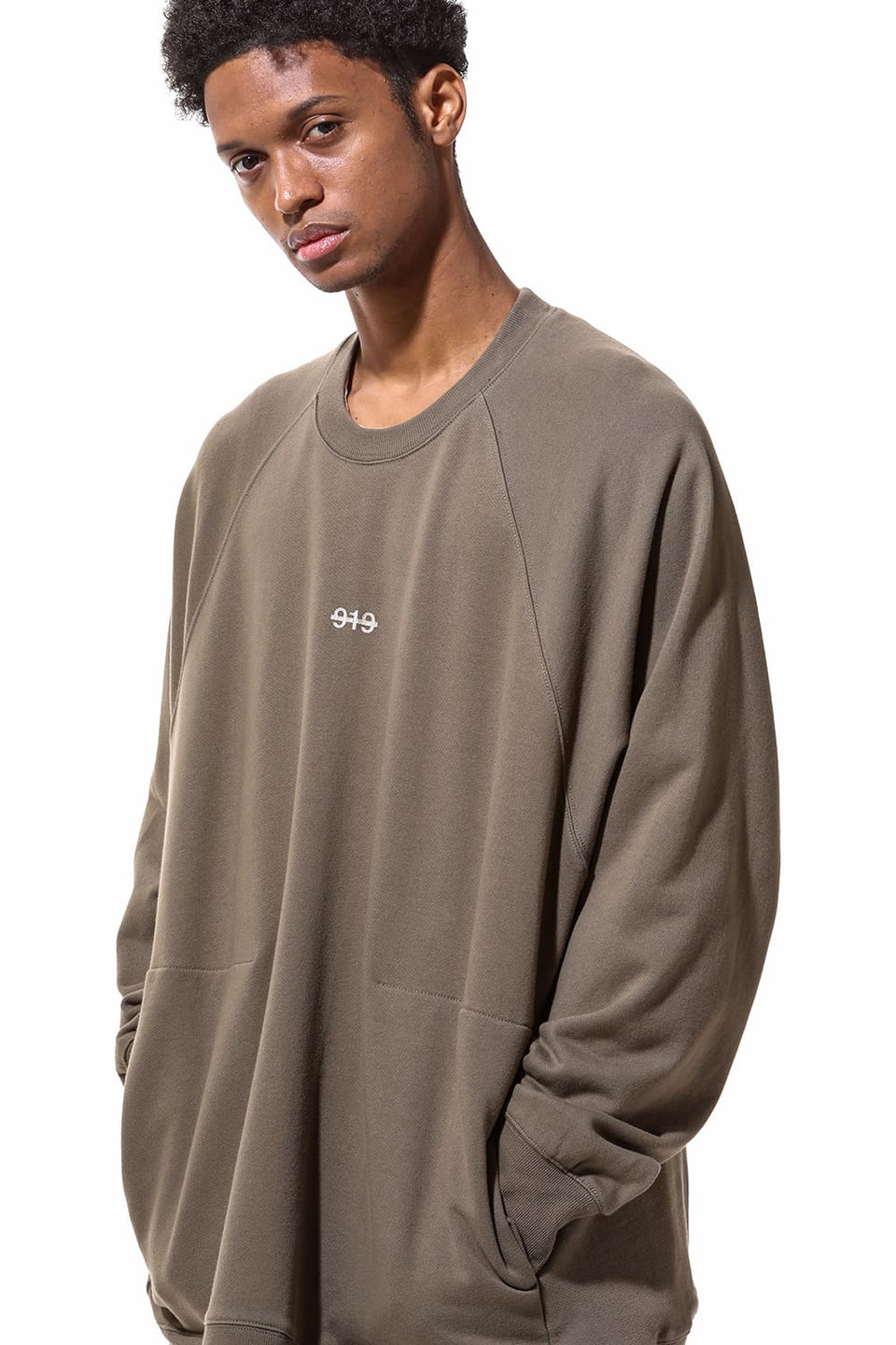 画像をギャラリービューアに読み込む, A.F ARTEFACT RAGLAN SWEAT TOP / PRINT BACK LOGO (BEIGE)