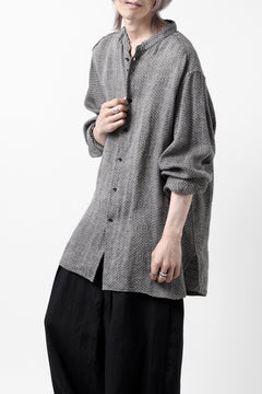 画像をギャラリービューアに読み込む, COLINA BANDED COLLAR WIDE SHIRT / LINEN DOBBY CHAMBRAY (BLACK)