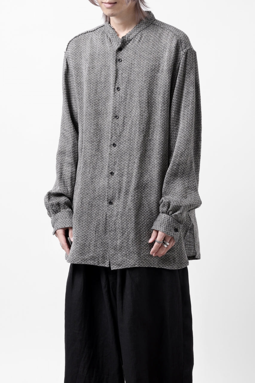 画像をギャラリービューアに読み込む, COLINA BANDED COLLAR WIDE SHIRT / LINEN DOBBY CHAMBRAY (BLACK)