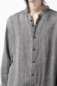 画像をギャラリービューアに読み込む, COLINA BANDED COLLAR WIDE SHIRT / LINEN DOBBY CHAMBRAY (BLACK)