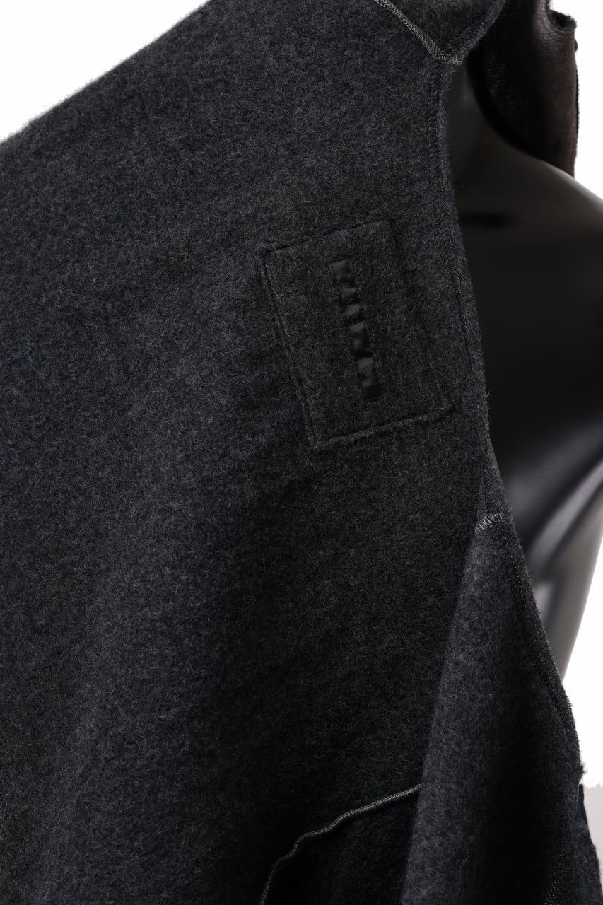 Load image into Gallery viewer, KLASICA BLACK CAT CREW NECK CARDIGAN / GRAINY PRINT BACK SIDE FLEECE (GREIGE)