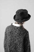 Load image into Gallery viewer, KLASICA CURVE BRIM VOLUME HAT / WOOL x ALPACA PILE (REVERSE PUFF)