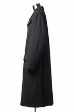 Load image into Gallery viewer, KLASICA SIGLO 10 BUTTONS OLD COAT / COMPRESSION GABARDINE WOOL (BLACK)