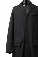 Load image into Gallery viewer, KLASICA SIGLO 10 BUTTONS OLD COAT / COMPRESSION GABARDINE WOOL (BLACK)