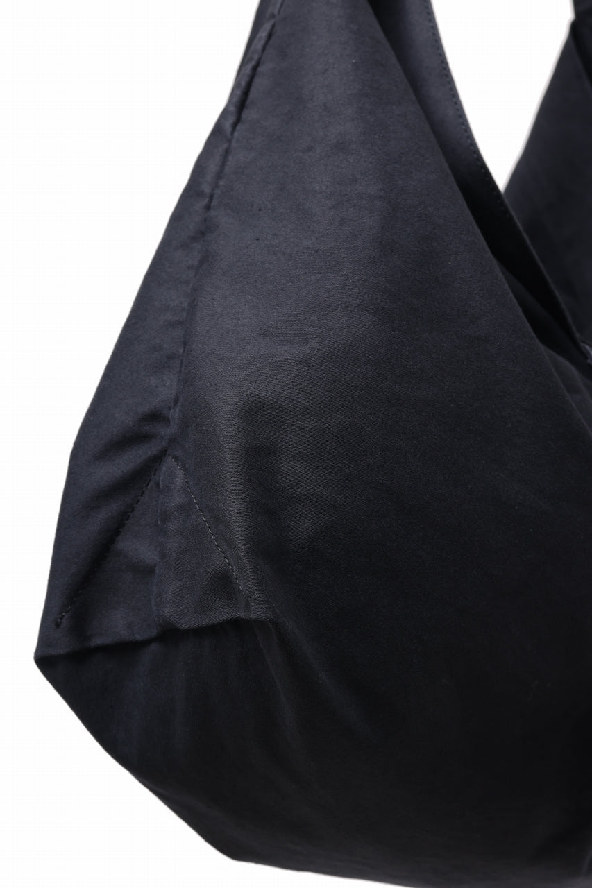 Load image into Gallery viewer, KLASICA BIVOUAC RIBBON SHOULDER BAG / SURPHER DYED MOLE SKIN (DEEP SEA)