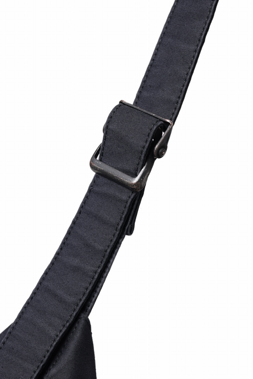 Load image into Gallery viewer, KLASICA BIVOUAC RIBBON SHOULDER BAG / SURPHER DYED MOLE SKIN (DEEP SEA)