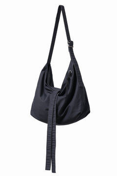 Load image into Gallery viewer, KLASICA BIVOUAC RIBBON SHOULDER BAG / SURPHER DYED MOLE SKIN (DEEP SEA)