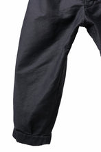 Load image into Gallery viewer, KLASICA GOSSE TWO TUCKED TROUSERS / SURPHER DYED MOLE SKIN (DEEP SEA)
