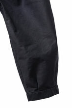 Load image into Gallery viewer, KLASICA GOSSE TWO TUCKED TROUSERS / SURPHER DYED MOLE SKIN (DEEP SEA)