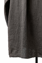 画像をギャラリービューアに読み込む, YUTA MATSUOKA long shirt / linen gold thread stripe (charcoal gray)