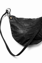 Load image into Gallery viewer, ISAMU KATAYAMA BACKLASH 2WAY BAM FLAP BAG / ITALY SHOULDER OBJECT DYED (BLACK)