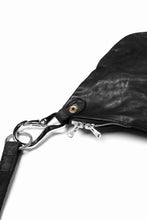 Load image into Gallery viewer, ISAMU KATAYAMA BACKLASH 2WAY BAM FLAP BAG / ITALY SHOULDER OBJECT DYED (BLACK)