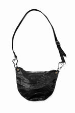 Load image into Gallery viewer, ISAMU KATAYAMA BACKLASH 2WAY BAM FLAP BAG / ITALY SHOULDER OBJECT DYED (BLACK)