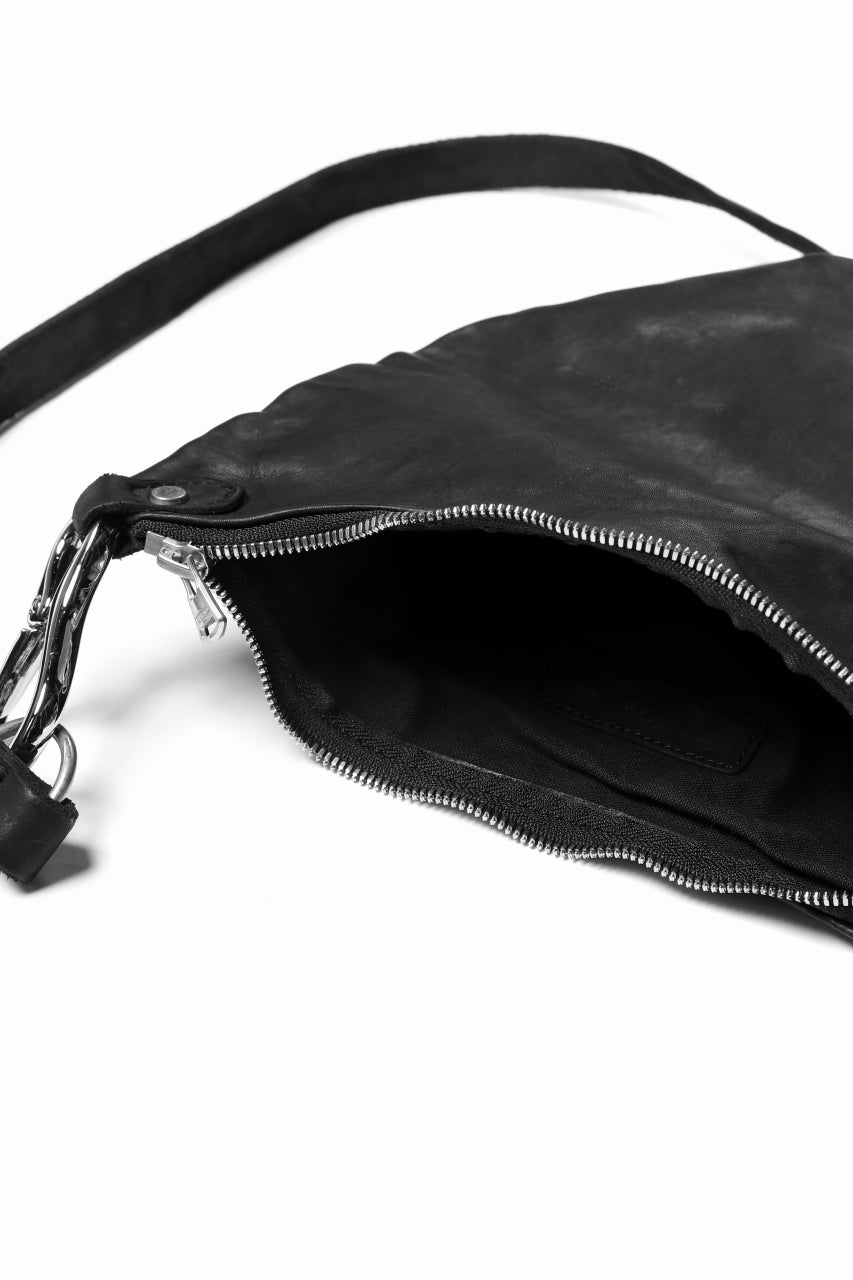 Load image into Gallery viewer, ISAMU KATAYAMA BACKLASH 2WAY BAM FLAP BAG / ITALY SHOULDER OBJECT DYED (BLACK)