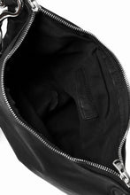 Load image into Gallery viewer, ISAMU KATAYAMA BACKLASH 2WAY BAM FLAP BAG / ITALY SHOULDER OBJECT DYED (BLACK)