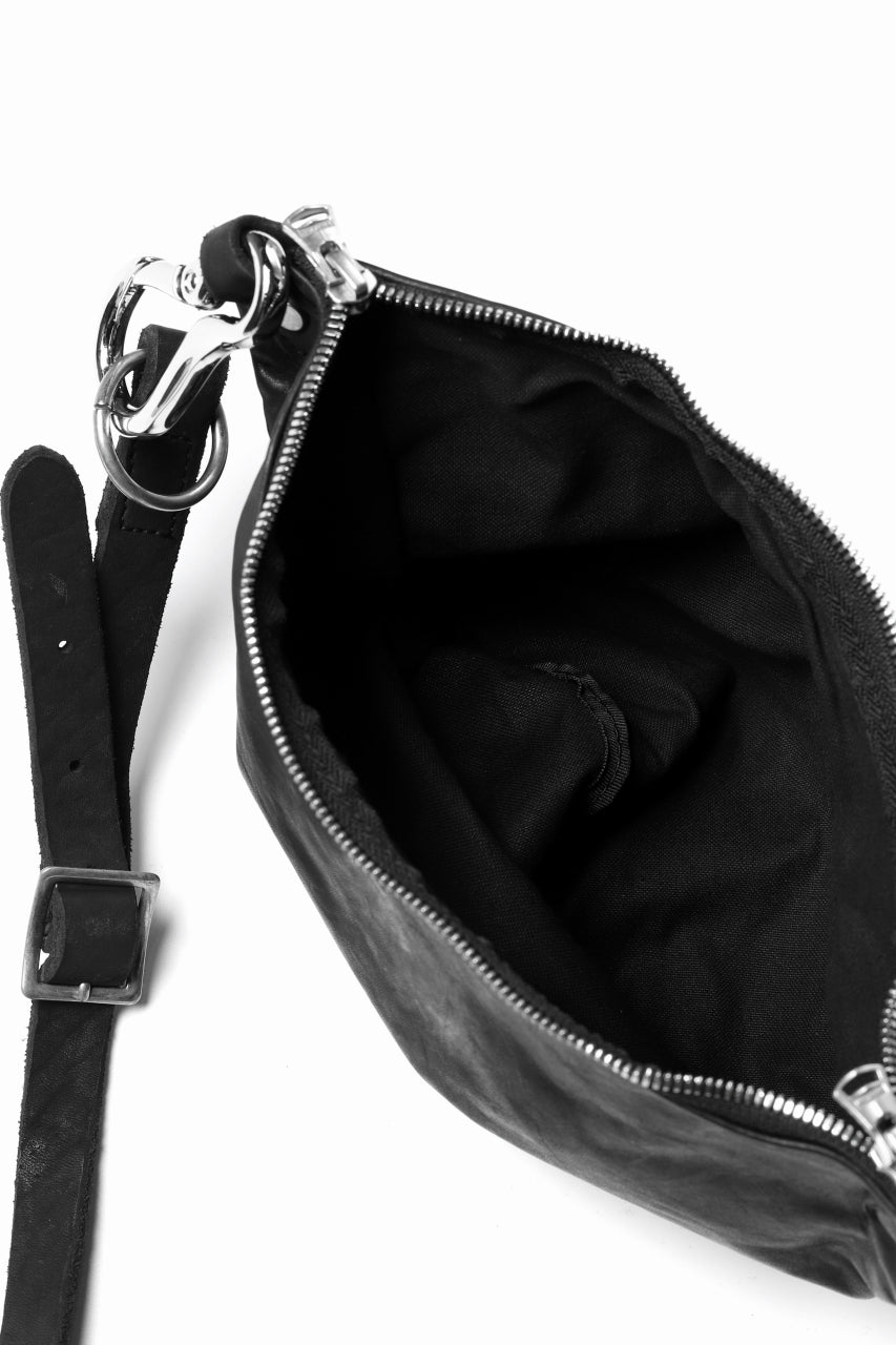 Load image into Gallery viewer, ISAMU KATAYAMA BACKLASH 2WAY BAM FLAP BAG / ITALY SHOULDER OBJECT DYED (BLACK)