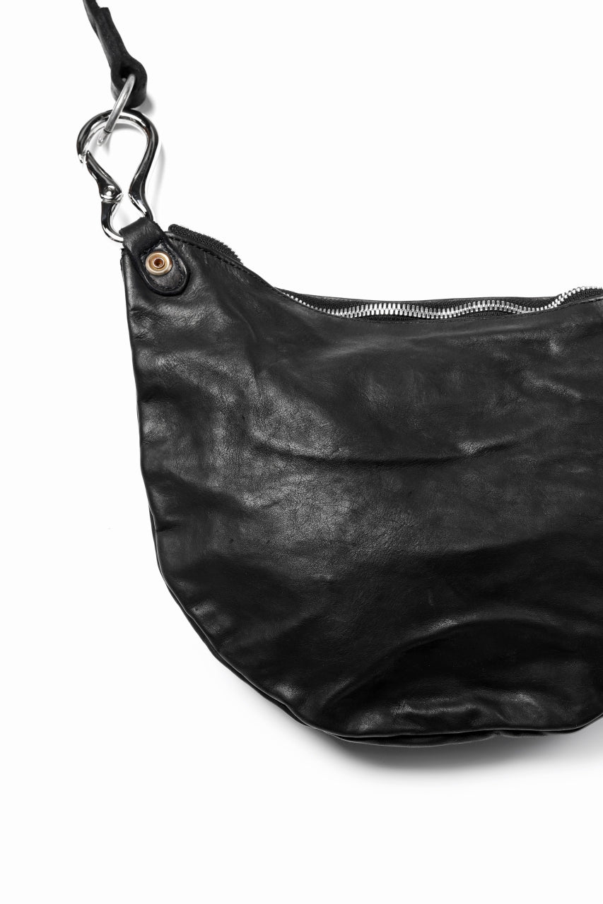 Load image into Gallery viewer, ISAMU KATAYAMA BACKLASH 2WAY BAM FLAP BAG / ITALY SHOULDER OBJECT DYED (BLACK)