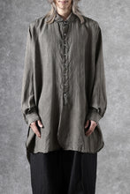 画像をギャラリービューアに読み込む, KLASICA SHORT COLLAR ROOMY SHIRTS / DRAPE & SMOOTH TEXTILE (BROWNY DYE STRIPE)