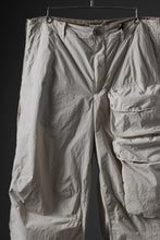 画像をギャラリービューアに読み込む, Ten c CARGO TROUSERS / GARMENT DYED LIGHT NYLON TACTEL MID LAYER (BEIGE)