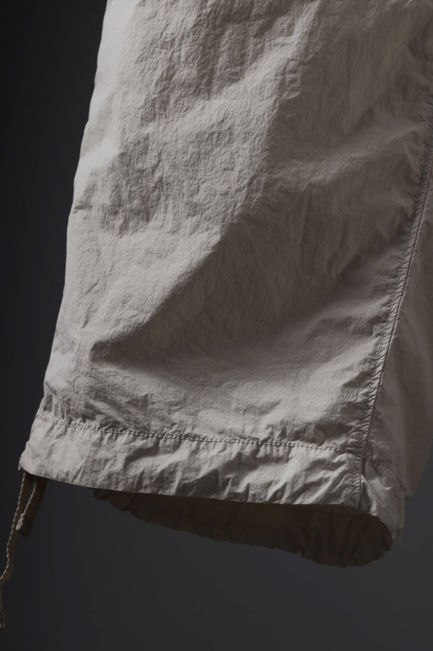 画像をギャラリービューアに読み込む, Ten c CARGO TROUSERS / GARMENT DYED LIGHT NYLON TACTEL MID LAYER (BEIGE)