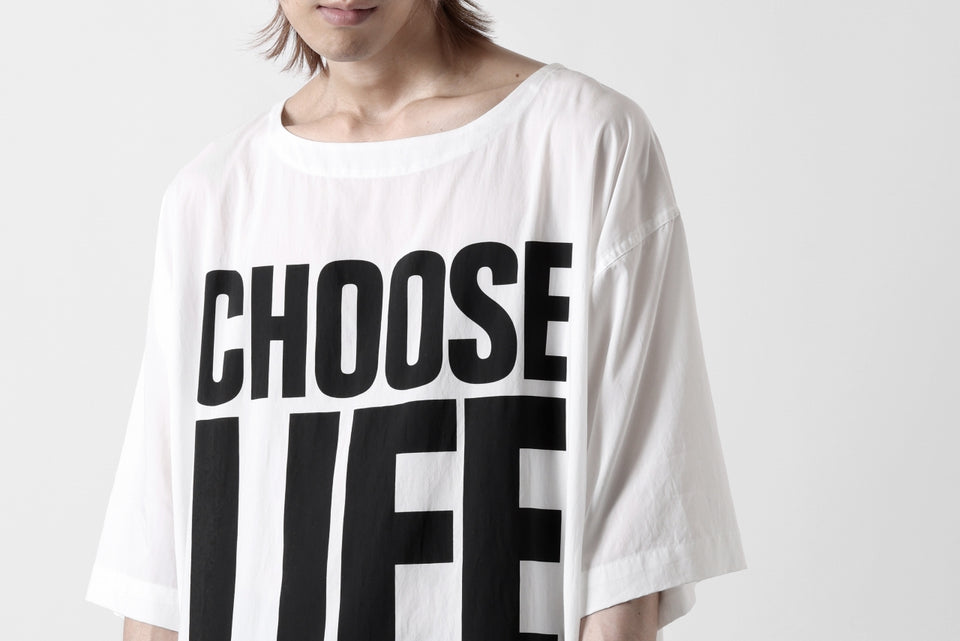 画像をギャラリービューアに読み込む, KATHARINE HAMNETT FABRIC SLOGAN TEE / CHOOSE LIFE (WHITE)