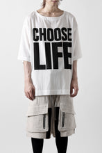 画像をギャラリービューアに読み込む, KATHARINE HAMNETT FABRIC SLOGAN TEE / CHOOSE LIFE (WHITE)