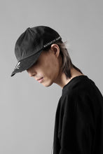 画像をギャラリービューアに読み込む, MASTERMIND WORLD x KATHARINE HAMNETT VINTAGE WASHED ORGANIC COTTON CAP (BLACK)