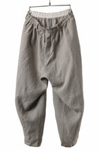 画像をギャラリービューアに読み込む, YUTA MATSUOKA dirts tapered trousers / no.14 linen canvas (ecru)