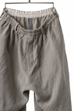 画像をギャラリービューアに読み込む, YUTA MATSUOKA dirts tapered trousers / no.14 linen canvas (ecru)