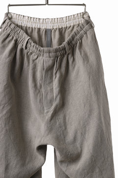 画像をギャラリービューアに読み込む, YUTA MATSUOKA dirts tapered trousers / no.14 linen canvas (ecru)