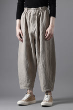 画像をギャラリービューアに読み込む, YUTA MATSUOKA dirts tapered trousers / no.14 linen canvas (ecru)
