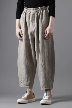 画像をギャラリービューアに読み込む, YUTA MATSUOKA dirts tapered trousers / no.14 linen canvas (ecru)
