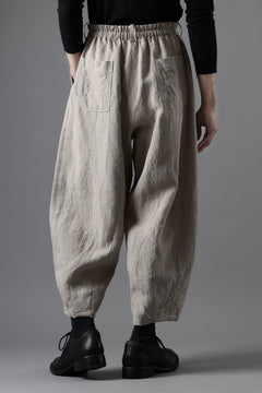 画像をギャラリービューアに読み込む, YUTA MATSUOKA dirts tapered trousers / no.14 linen canvas (ecru)