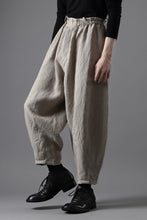 画像をギャラリービューアに読み込む, YUTA MATSUOKA dirts tapered trousers / no.14 linen canvas (ecru)