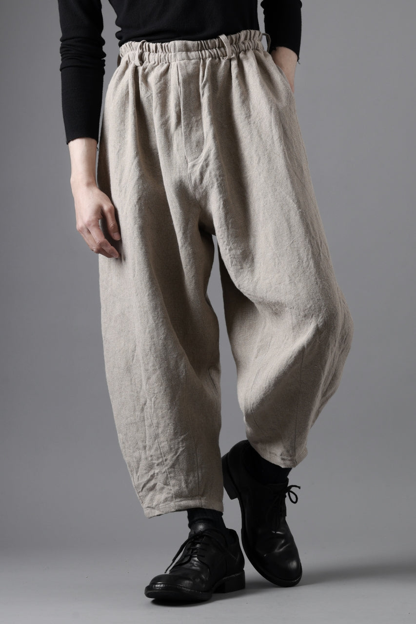 画像をギャラリービューアに読み込む, YUTA MATSUOKA dirts tapered trousers / no.14 linen canvas (ecru)