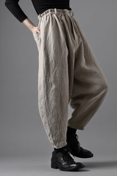 画像をギャラリービューアに読み込む, YUTA MATSUOKA dirts tapered trousers / no.14 linen canvas (ecru)