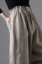 画像をギャラリービューアに読み込む, YUTA MATSUOKA dirts tapered trousers / no.14 linen canvas (ecru)