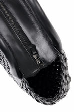 Load image into Gallery viewer, ISAMU KATAYAMA BACKLASH VEGETABLE TANNED BUFFALO MUSOU INTRECCIATO SMALL TOTE BAG (BLACK)